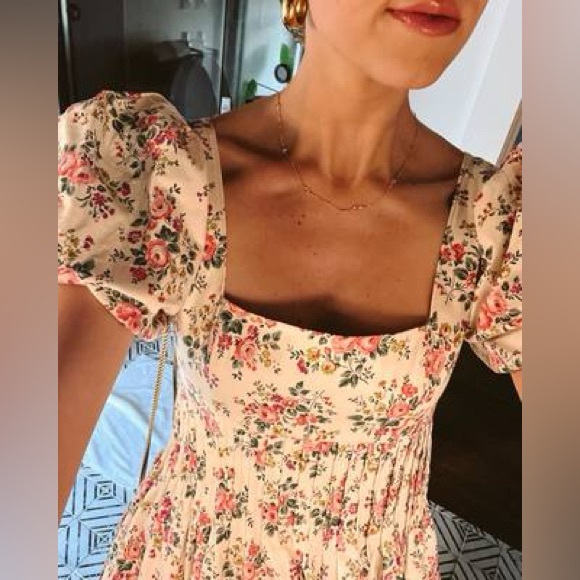 Tuckernuck Pink Floral Aurelia
Mini Dress
HYACINTH HOUSE - Picture 6 of 9